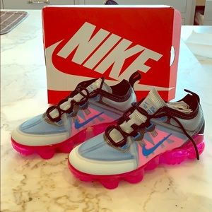 Girl size - NIKE AIR VAPORMAX